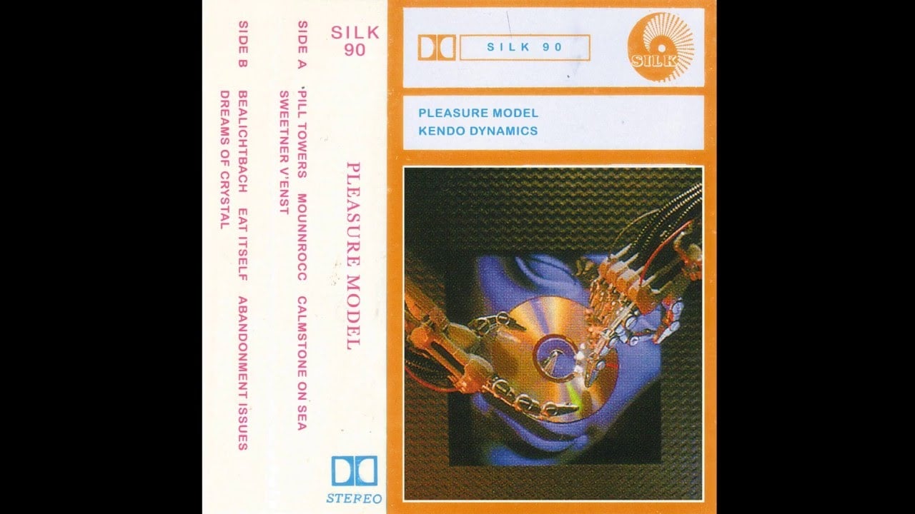 Pleasure model - mounnrocc