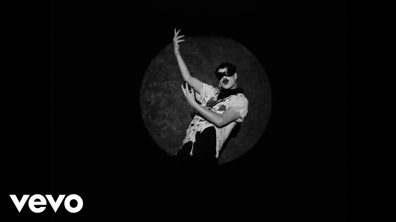 Model/Actriz - Diva (Official Music Video)