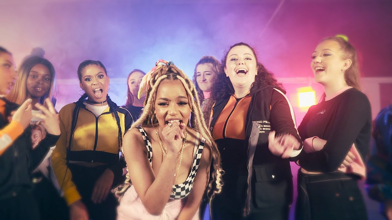 SEORSIA - Hit My Line (Official Music Video)