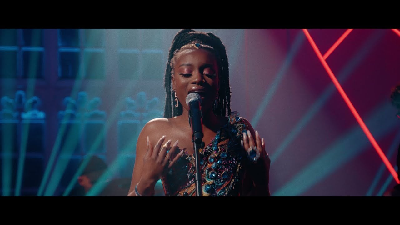 Other Voices Twenty: Fiche Bliain Ag Fás
