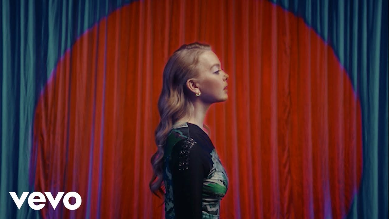 Dream Wife - Hot (Don't Date A Musician)