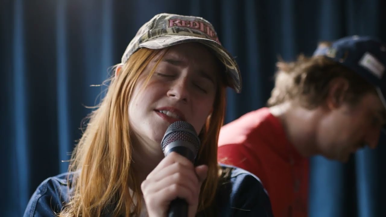 Haley Blais - Concrete 2 (Live)