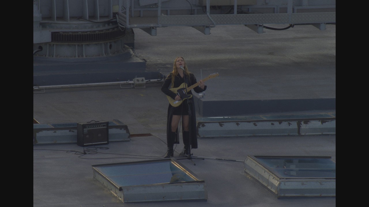Julia Jacklin - The Hardest Thing [Official Video]