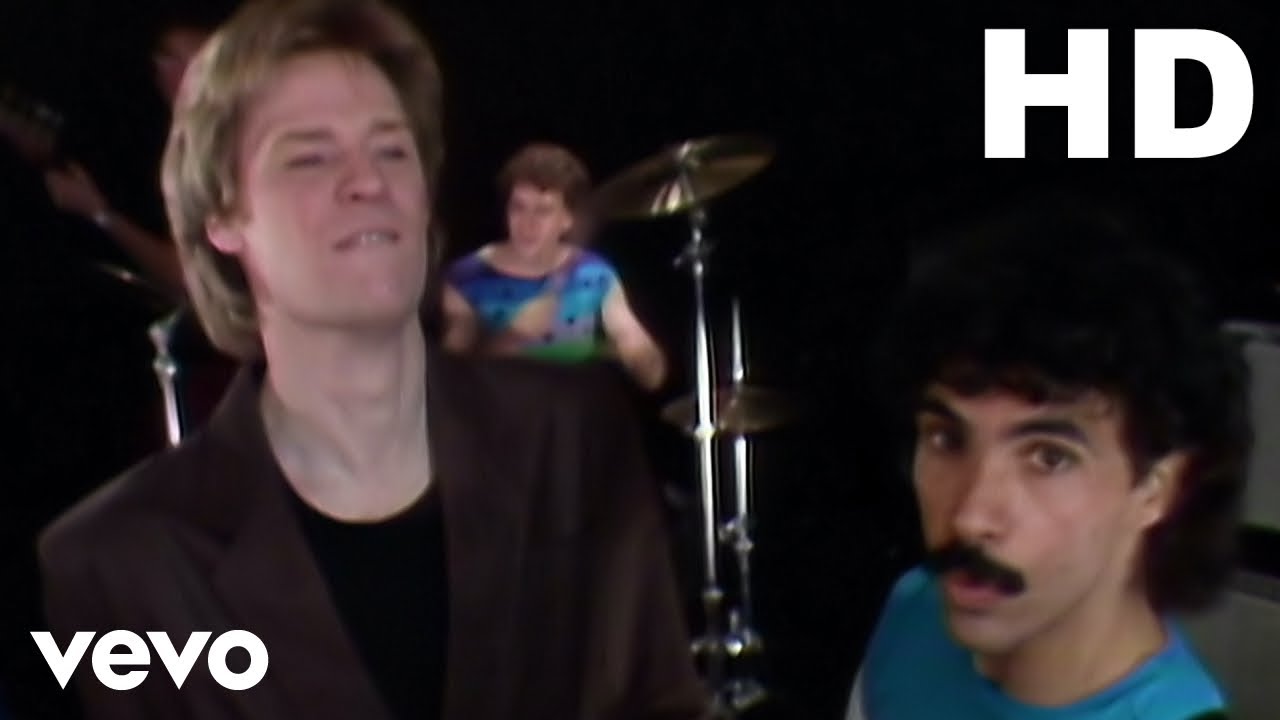Daryl Hall & John Oates - You Make My Dreams (Official HD Video)
