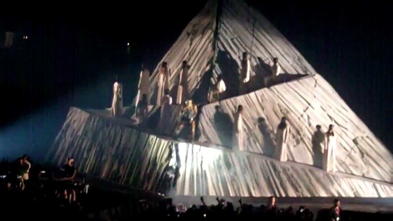 KANYE WEST - THE OMEN - YEEZUS TOUR  STAPLES CENTER FULL SET [HQ]