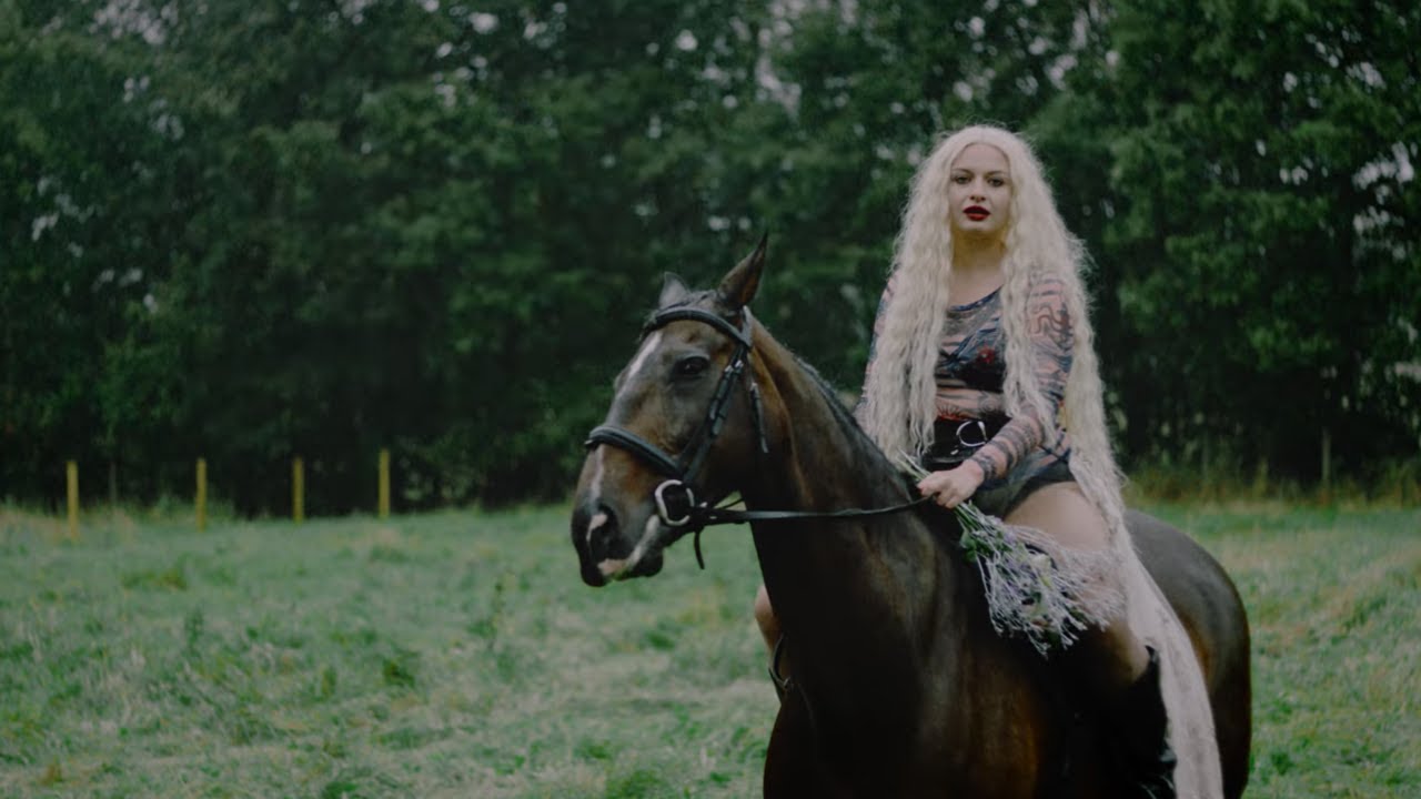 Låpsley - HURRICANE (Official Music Video)