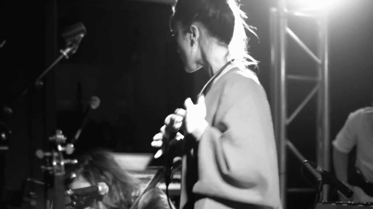 MAUD IN CAHOOTS - 'BREAKDOWN'