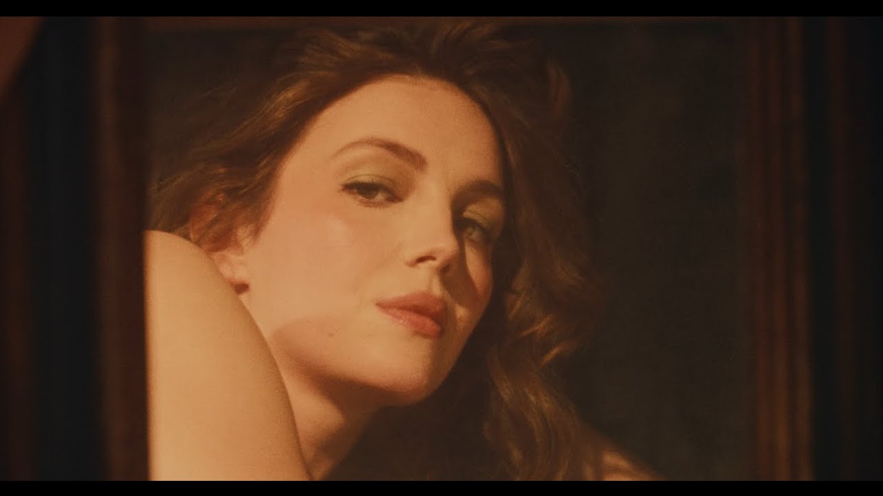 Ella Hunt - Subway Trash (Official Video)