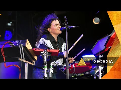 Georgia - About Work The Dancefloor (Glastonbury 2019)