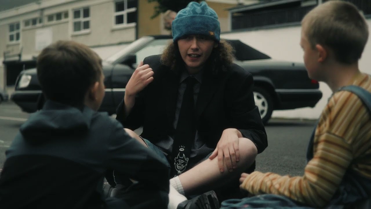 Curtisy, owin - Tell Me I'm Good (Official Music Video)