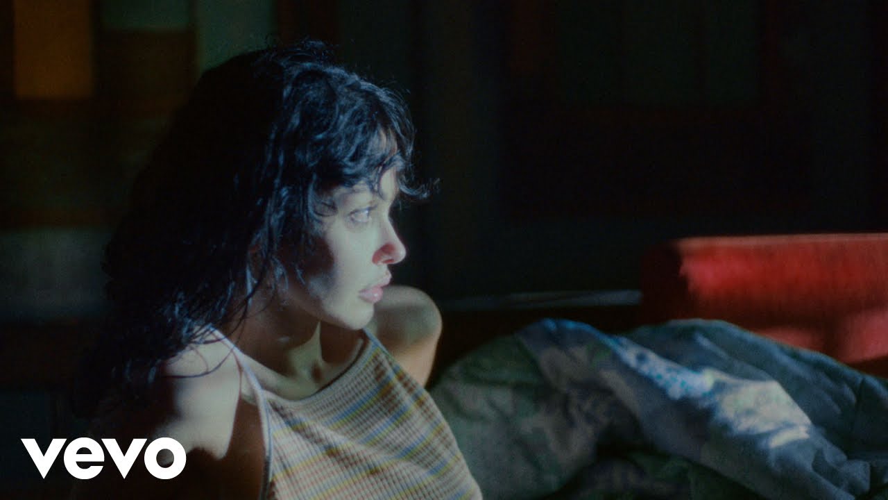 Unknown Mortal Orchestra - Nadja (Official Video)