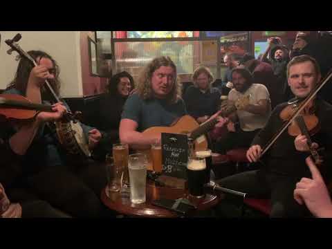 Ispíní na hÉireann- Please Don't Start The Fun live (#culturecobblestone challenge)
