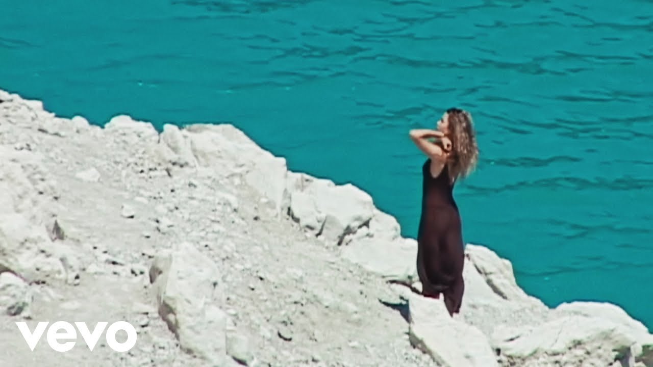 Nilüfer Yanya - Call It Love (Official Visualiser)