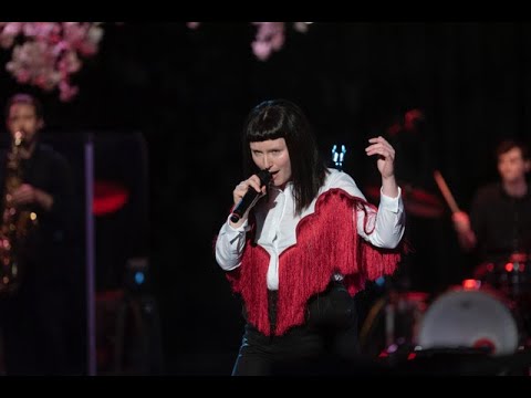 Æ Mak performs 'I Dance In The Kitchen'  | The Tommy Tiernan Show | RTÉ One
