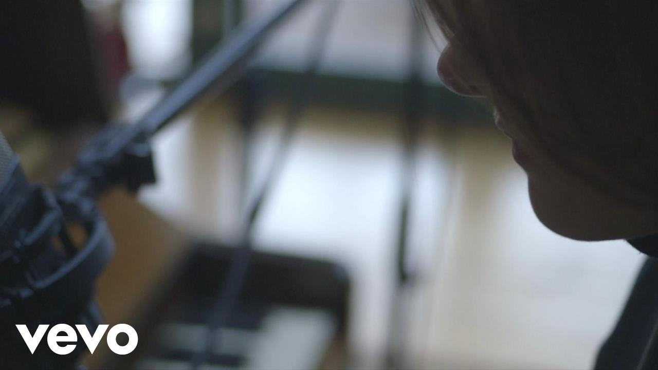 Rosie Carney - Awake Me (Acoustic)