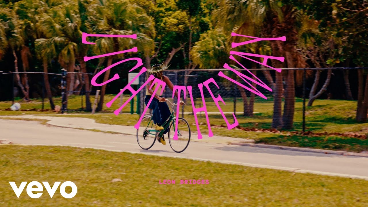 Leon Bridges - Light the Way (Official Lyric Video)