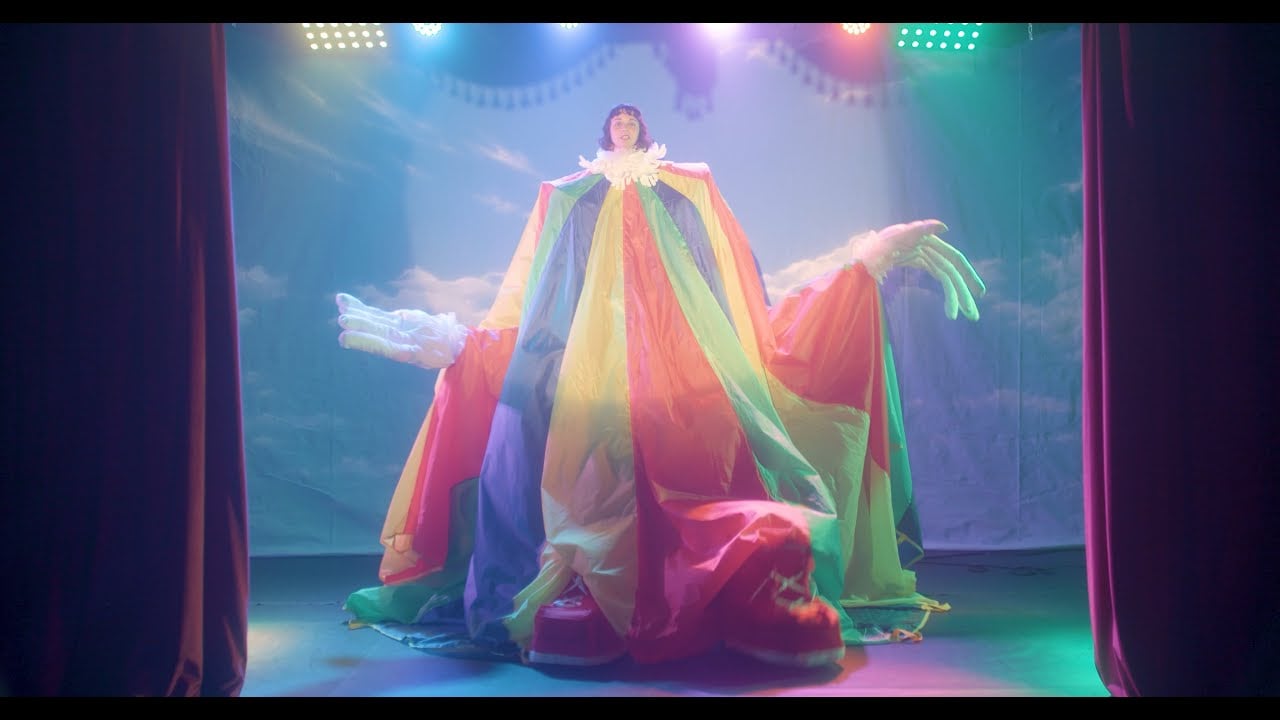 Gelli Haha - Normalize (Official Video)