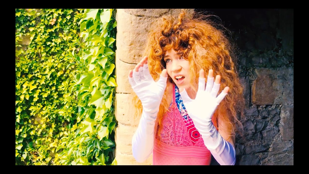 Grimes - World Princess Part II [Official Video]