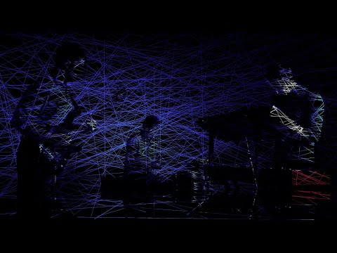 Bleeding Heart Pigeons - Trapped (VR Music Video)