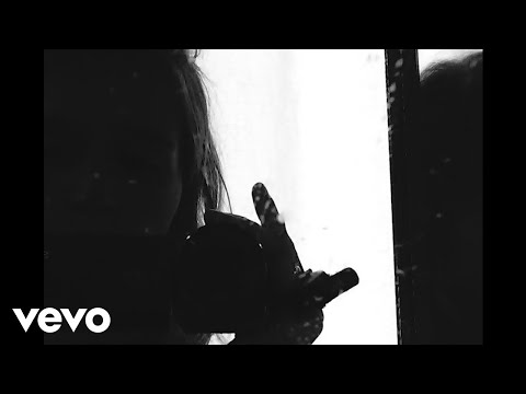 HALLI - Body Never Lies