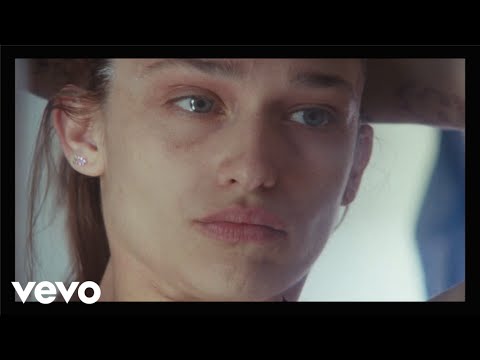 Alex Cameron - Stranger's Kiss (Duet with Angel Olsen) (Official Video)