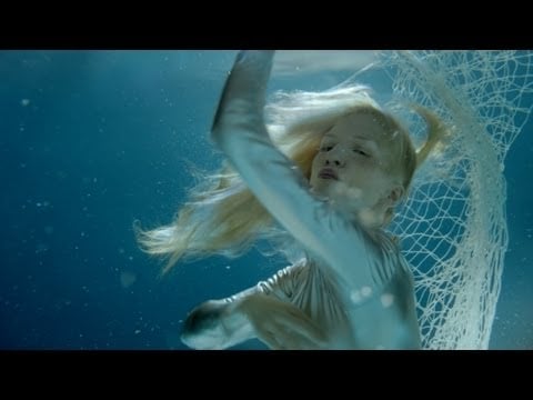 iamamiwhoami; hunting for pearls