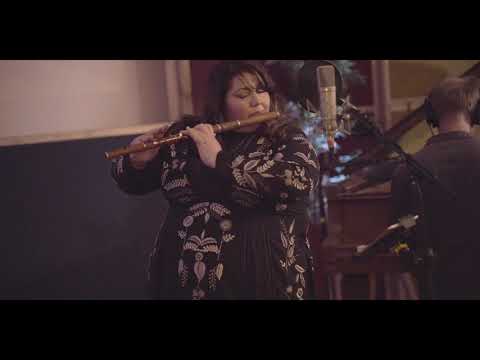 Ríoghnach Connolly - Black is the Colour