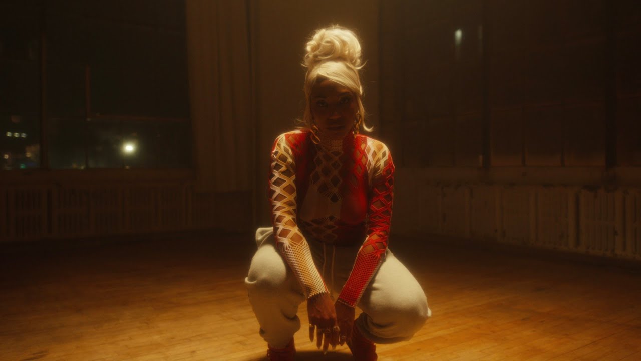 Yaya Bey - 'chasing the bus' (Official Video)