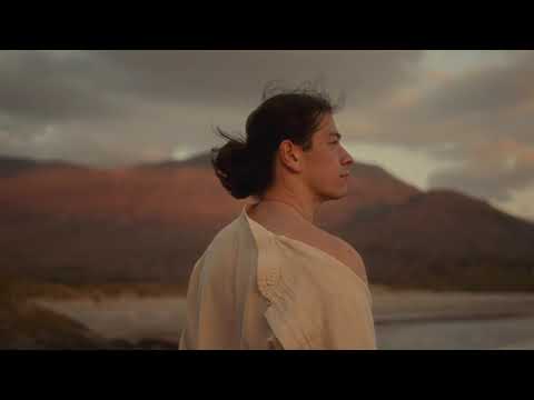 Chris Wong - She Stays West (Official Visualiser)