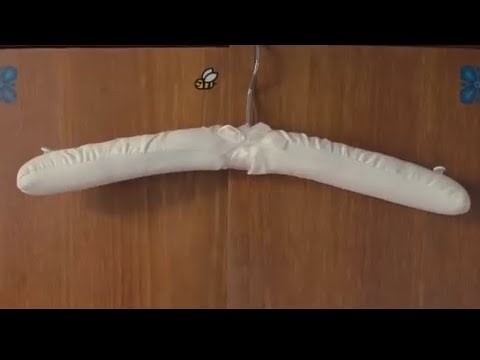 Pillow Queens - Gay Girls (Official Video)