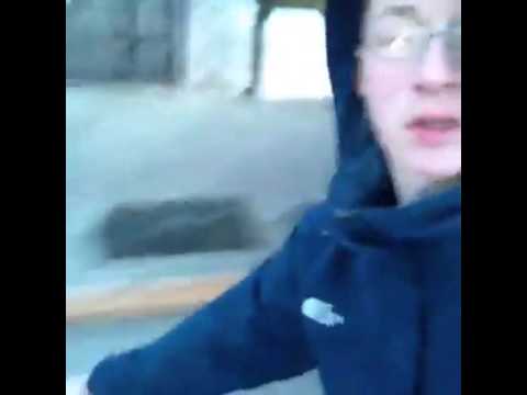 Here Youngfella Go Bricker