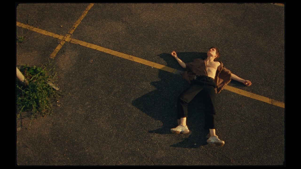 Christine and the Queens - Doesn't Matter (Official Music Video)