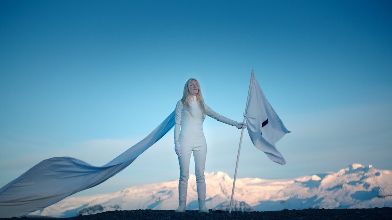 iamamiwhoami; vista