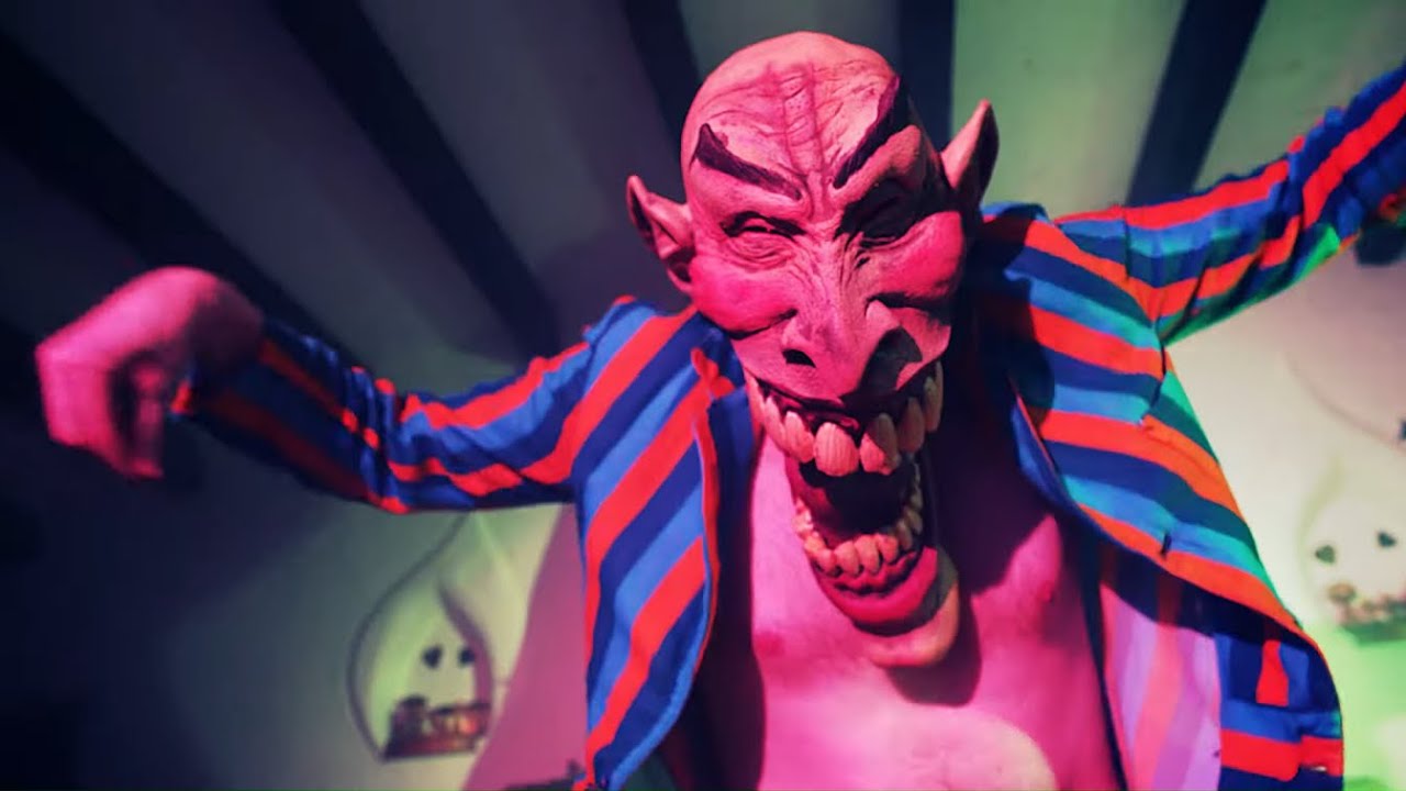 Monsieur Pompier's Travelling Freakshow - The Ear Fairy