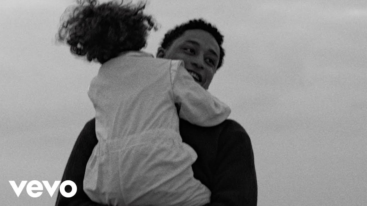 Loyle Carner - about time (Visualiser)