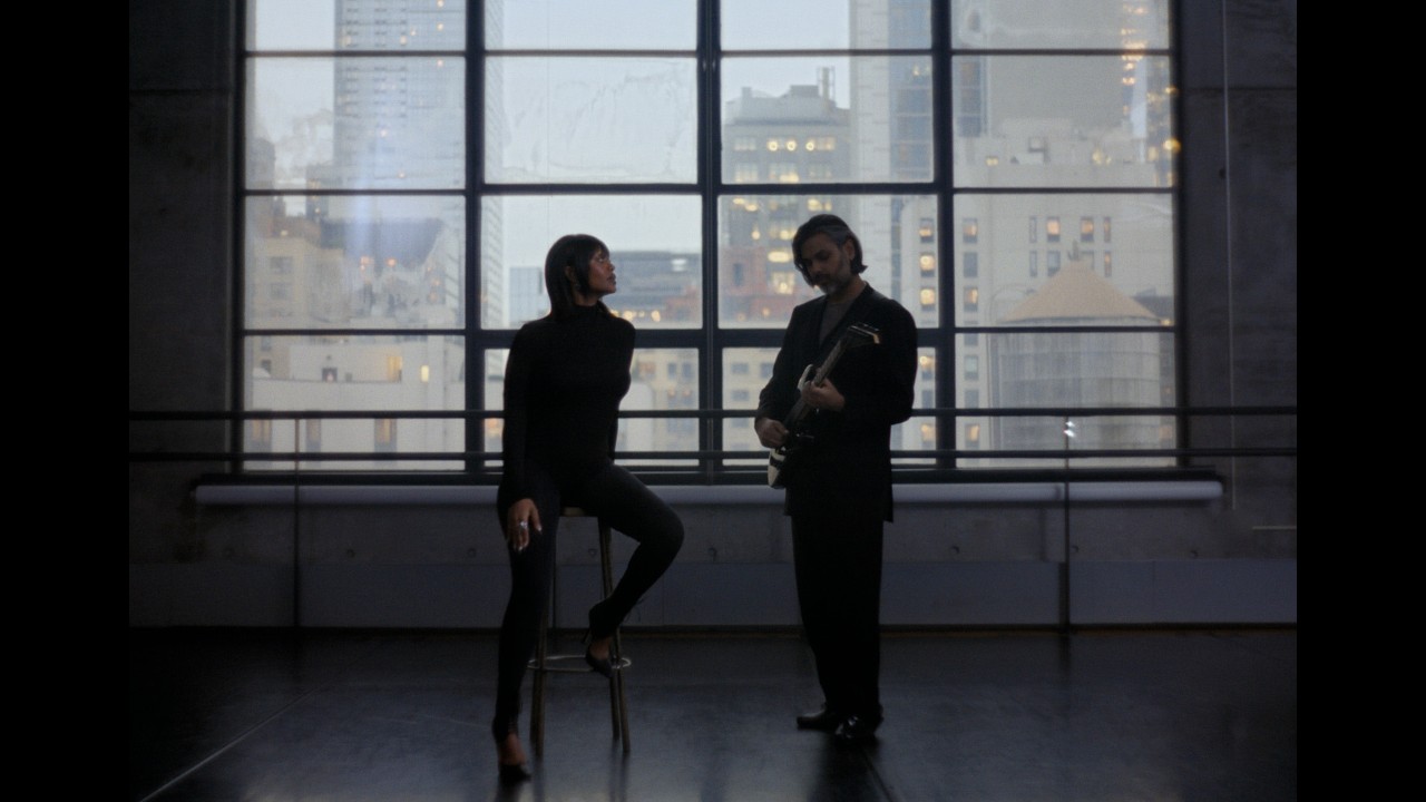 Kelela - outta time (feat. A. K. Paul) (Official Video)