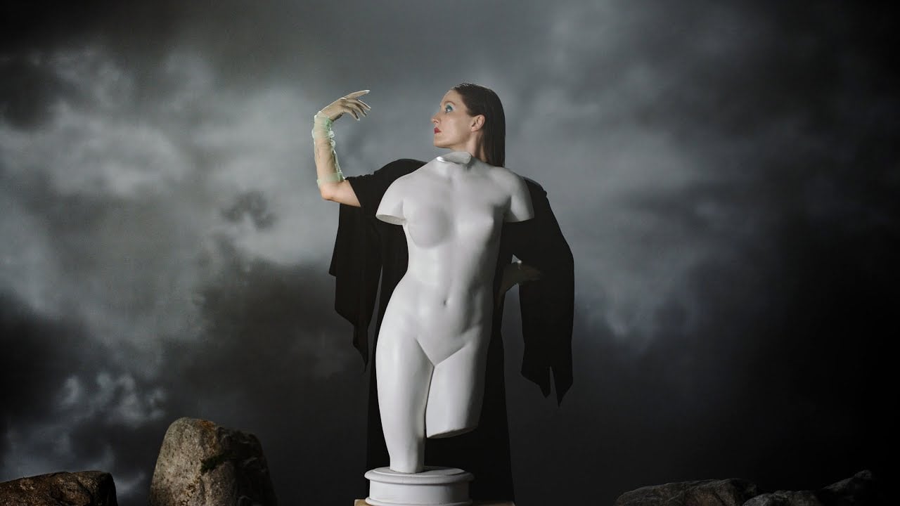 Cate Le Bon - Moderation (Official Video)
