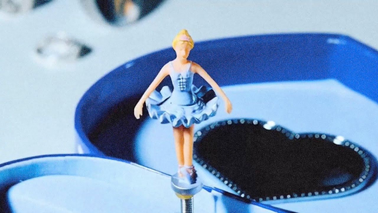 Man/Woman/Chainsaw - Only Girl