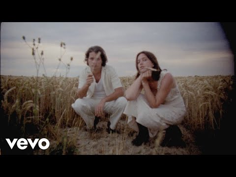 whenyoung - A Little Piece Of Heaven (Official Video)