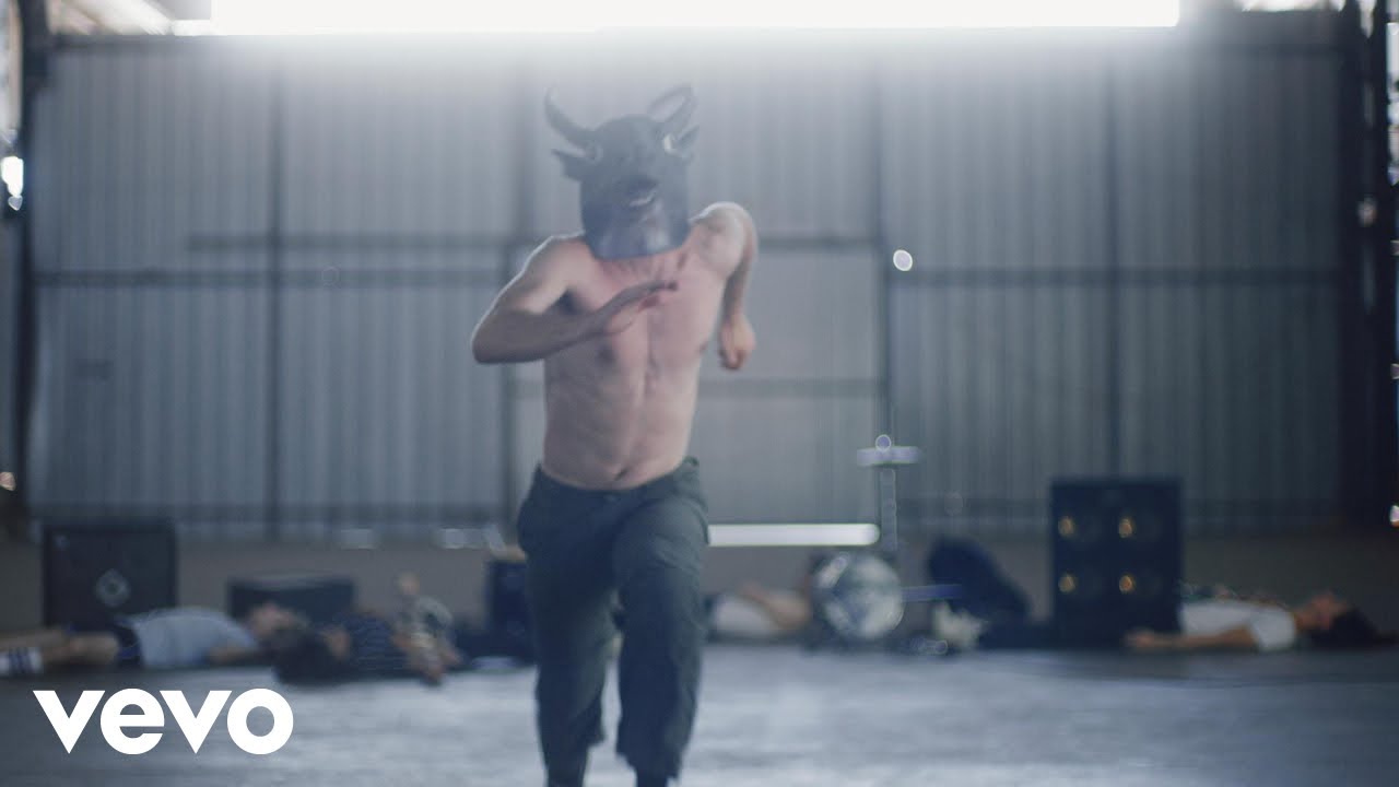 Liily - Toro [Official Music Video]