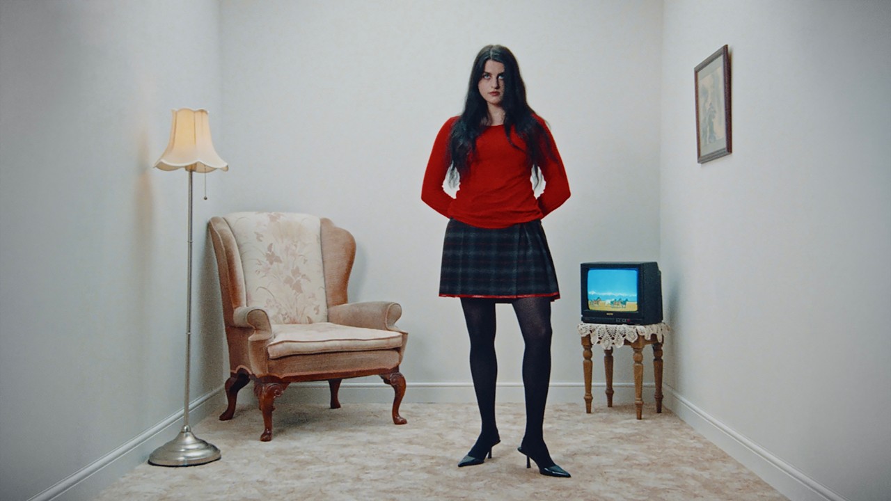 Modern Woman - Johnny's Dreamworld (Official Video)