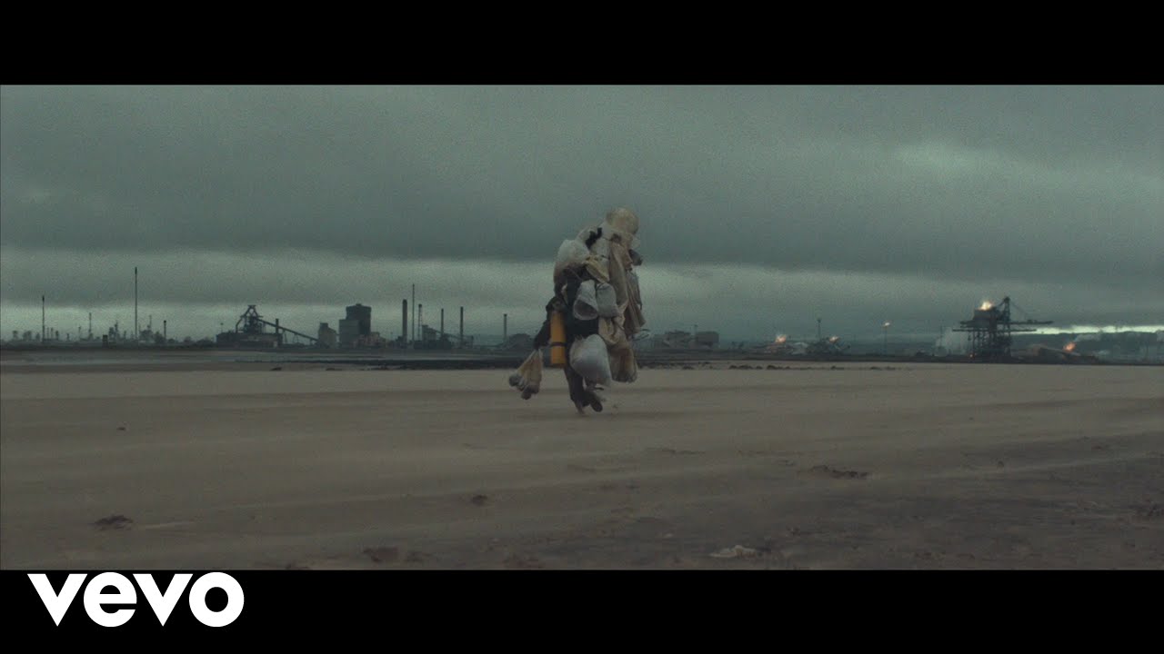 Ghostpoet - Immigrant Boogie (Official Video)