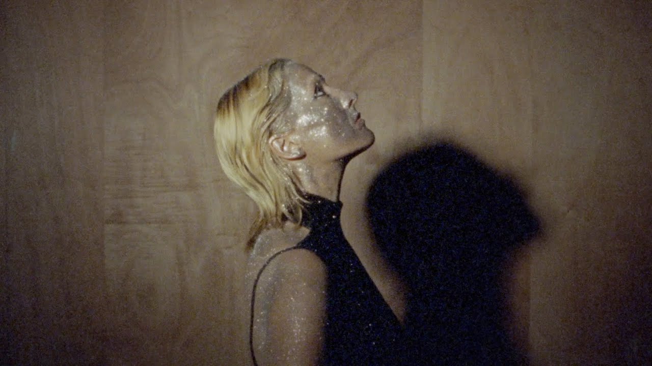Cate Le Bon - Typical Love (Official Video)