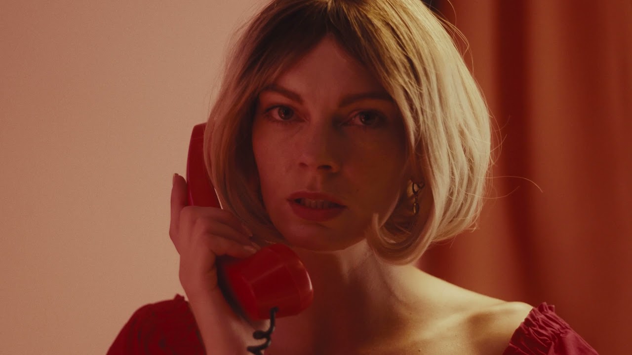 Rosie Lowe - Paris, Texas (Official Video)