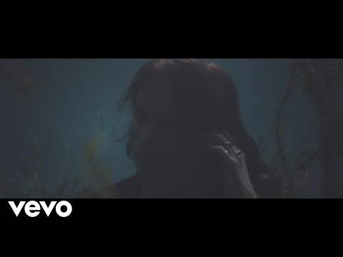Skott - Mermaid (Official Video)