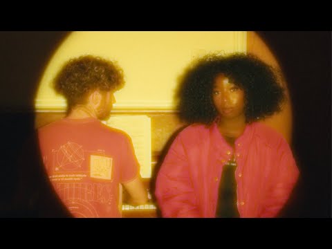 1000 Beasts // Cherry Delight (feat. Tomike) - Visualiser