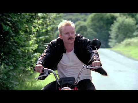 hubbabubbaklubb - Mopedbart [Official Video]