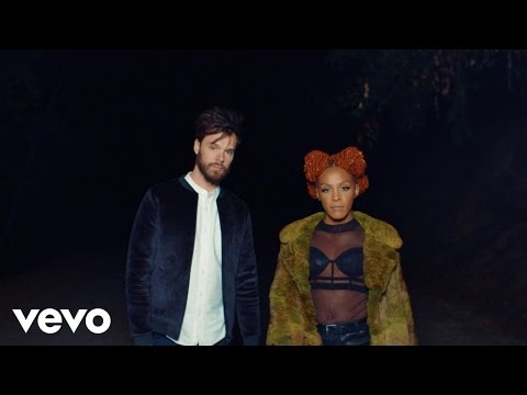 Dirty Projectors - Cool Your Heart feat. D∆WN (Official Video)